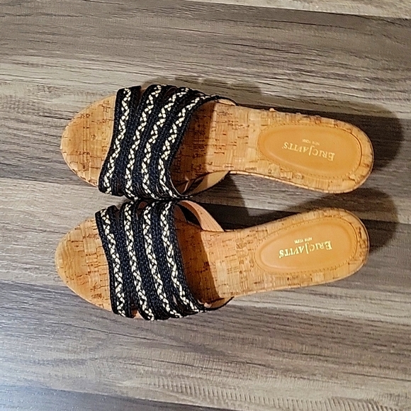 Sandals - Picture 2 of 2